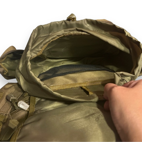 D5-COLUMN Army Messenger MOLLE Camera Bag - Picture 5 of 10